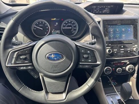 Used 2023 Subaru Forester Premium image 8