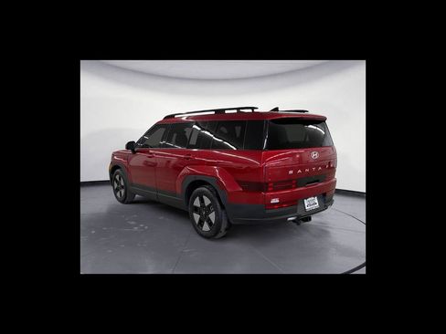 Used 2025 Hyundai Santa Fe SEL FWD image 4