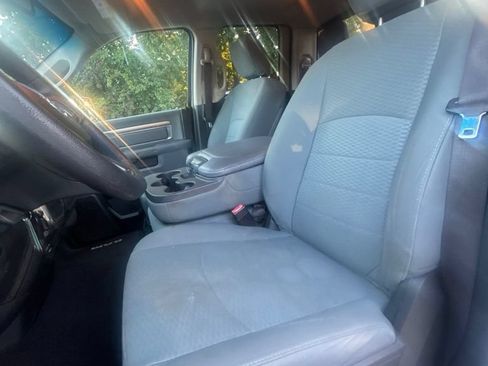 Used 2016 RAM 1500 Classic SLT RWD image 15