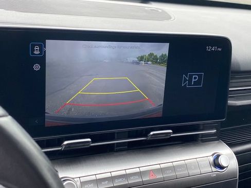 Used 2025 Hyundai Kona SEL FWD image 11