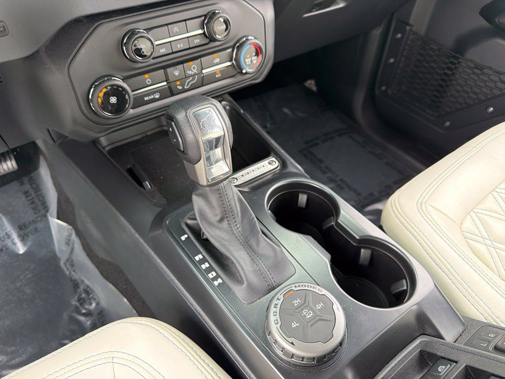 Used 2025 Ford Bronco 4-Door AWD/4WD image 43