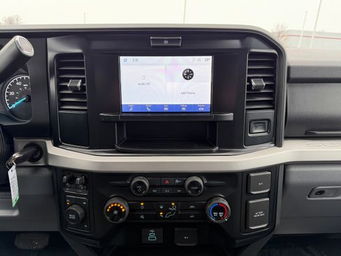 Certified 2025 Ford F250 XLT image 20