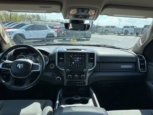 Used 2020 RAM 1500 Big Horn AWD/4WD image 10