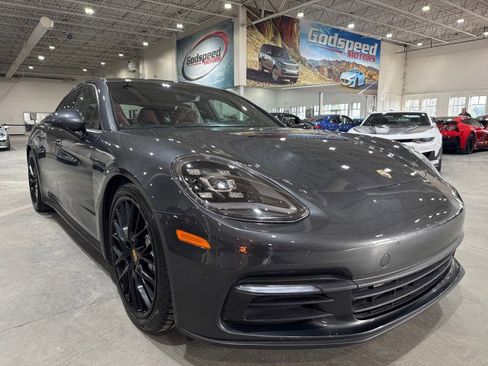 Used 2017 Porsche Panamera image 21