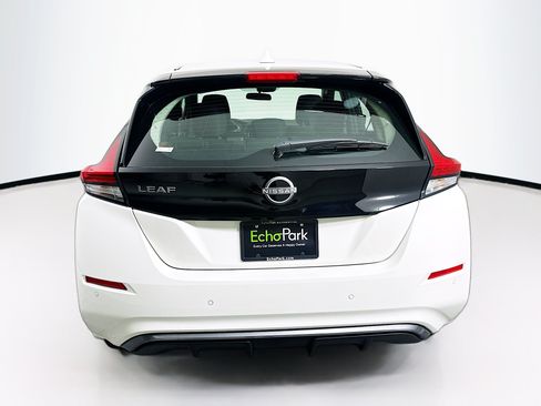 Used 2025 Nissan Leaf S FWD image 7