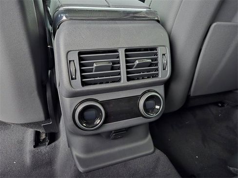 New 2026 Land Rover Range Rover Velar Dynamic SE image 13