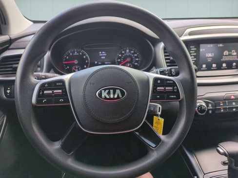 Used 2019 Kia Sorento L FWD image 18