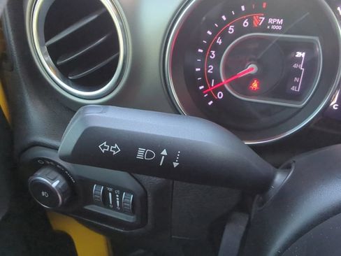 Used 2019 Jeep Wrangler Unlimited Rubicon AWD/4WD image 34