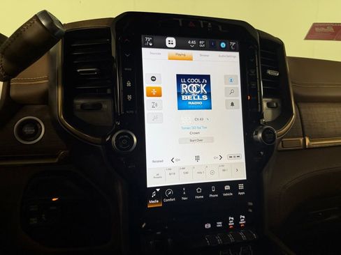 Certified 2024 RAM 2500 Limited w/ Towing Technology Group AWD/4WD image 19