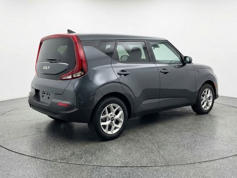 Used 2025 Kia Soul LX w/ LX Technology Package image 9