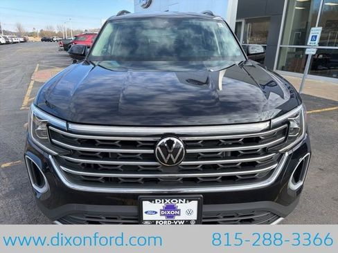 New 2026 Volkswagen Atlas SE image 2