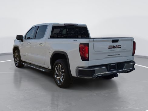 Used 2023 GMC Sierra 1500 SLT w/ SLT Premium Package AWD/4WD image 5