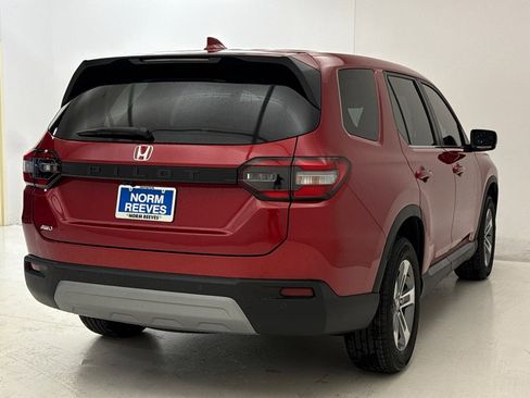New 2025 Honda Pilot EX-L image 9