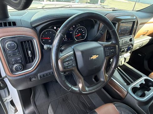 Used 2022 Chevrolet Silverado 3500 High Country w/ Safety Package II AWD/4WD image 10
