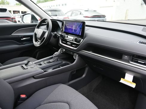 New 2026 Toyota Grand Highlander AWD image 15