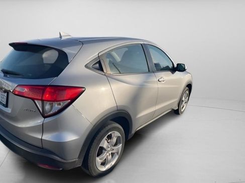 Used 2021 Honda HR-V LX image 11