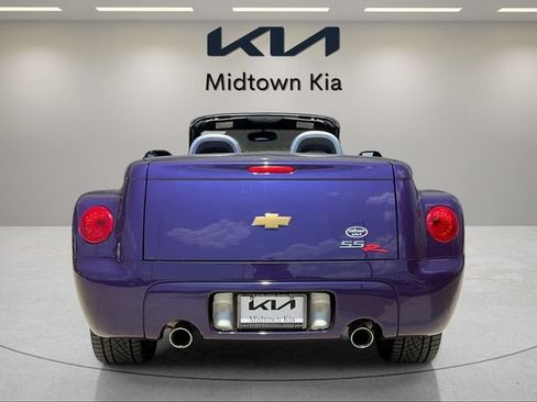 Used 2004 Chevrolet SSR w/ Preferred Equipment Group RWD image 4