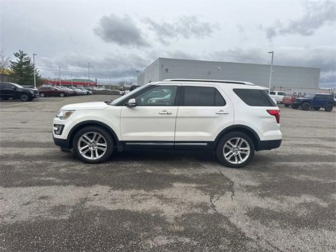 Used 2016 Ford Explorer Limited w/ Equipment Group 301A image 8