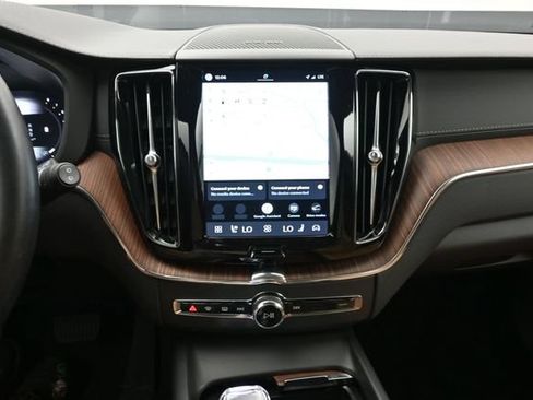 Used 2023 Volvo XC60 B5 Ultimate w/ Climate Package AWD/4WD image 14
