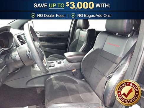 Used 2017 Jeep Grand Cherokee Trailhawk AWD/4WD image 14
