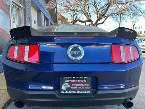Used 2010 Ford Mustang GT image 4