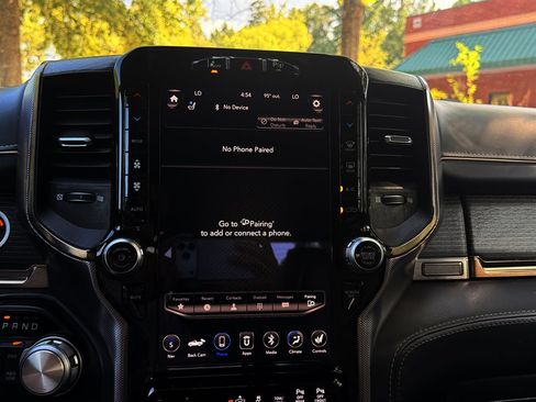 Used 2019 RAM 1500 Limited AWD/4WD image 17