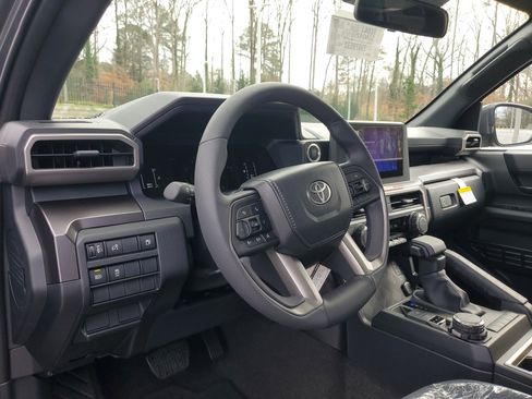 New 2026 Toyota 4Runner SR5 image 15