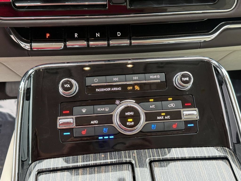 Certified 2023 Lincoln Navigator Black Label AWD/4WD image 23
