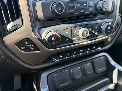 Used 2015 GMC Sierra 2500 Denali image 18