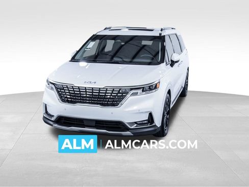 Used 2024 Kia Carnival SX Prestige image 1