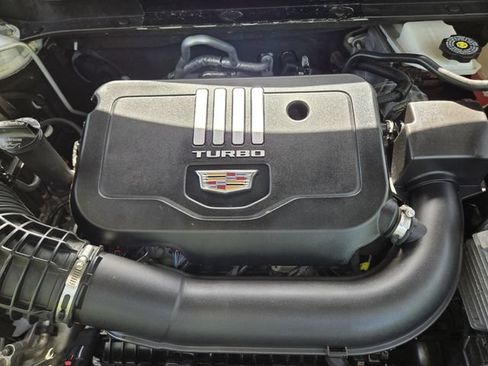 Used 2024 Cadillac XT6 Luxury w/ LPO, Floor Liner Package AWD/4WD image 31