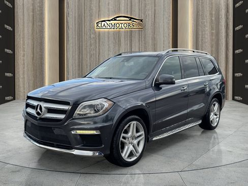 Used 2015 Mercedes-Benz GL 550 4MATIC image 2
