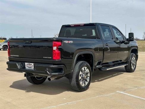 Certified 2024 Chevrolet Silverado 2500 Custom w/ Custom Value Package image 3
