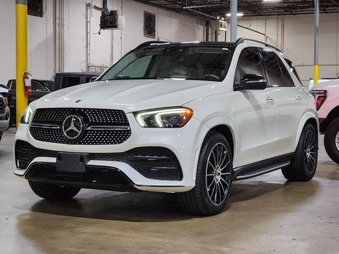 Used 2021 Mercedes-Benz GLE 450 4MATIC image 4