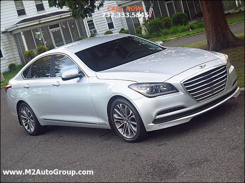 Used 2015 Hyundai Genesis 3.8 image 27