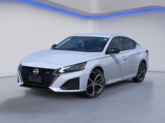 Used 2024 Nissan Altima 2.5 SR FWD video 2