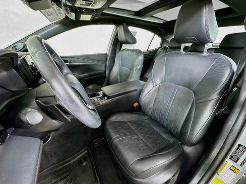Used 2025 Toyota Camry XSE w/ Premium Package AWD/4WD image 2