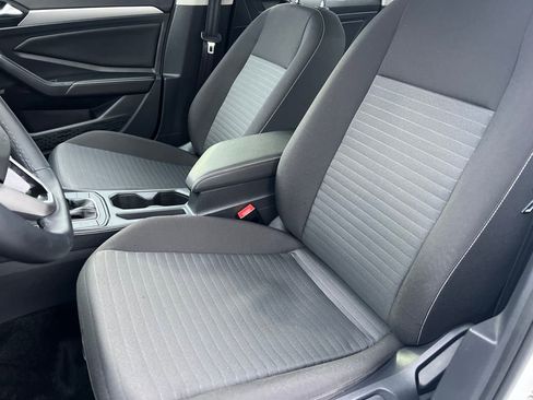 Used 2024 Volkswagen Jetta S image 10