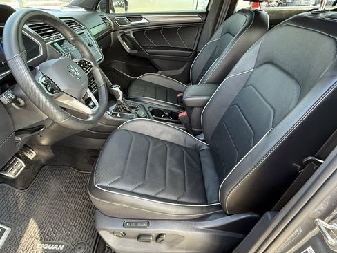 Certified 2024 Volkswagen Tiguan SEL R-Line image 12