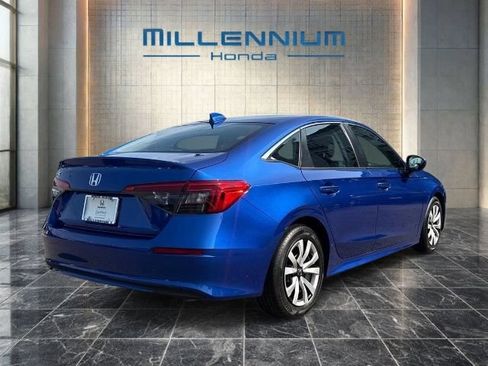 Certified 2023 Honda Civic LX image 5