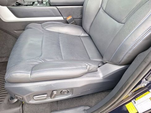 Used 2025 Toyota Tundra Platinum AWD/4WD image 18