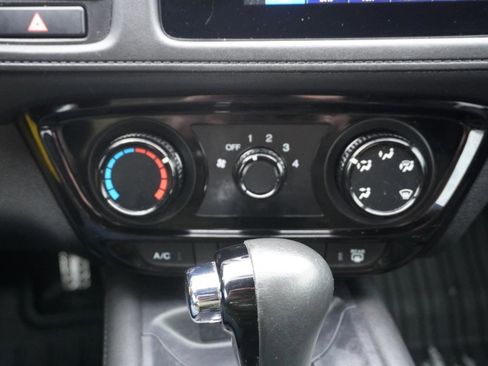 Used 2022 Honda HR-V Sport image 15