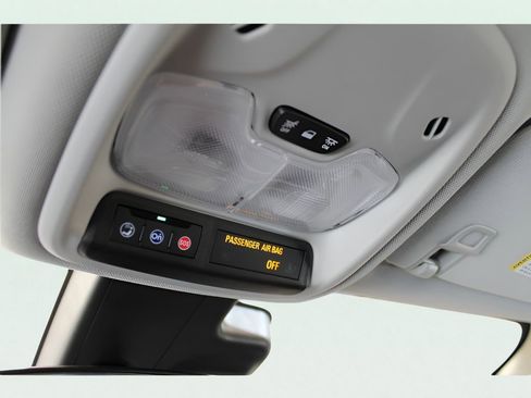 Used 2022 Chevrolet Bolt EUV LT image 26