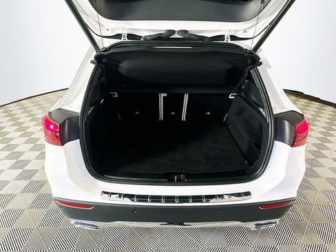 Certified 2025 Mercedes-Benz GLA 250 4MATIC image 24