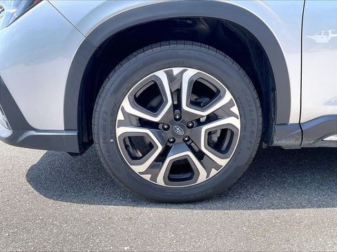 Used 2023 Subaru Ascent Limited AWD/4WD image 7