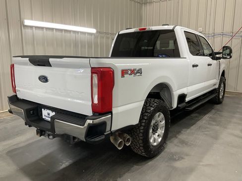 Used 2024 Ford F250 XLT w/ FX4 Off-Road Package image 22