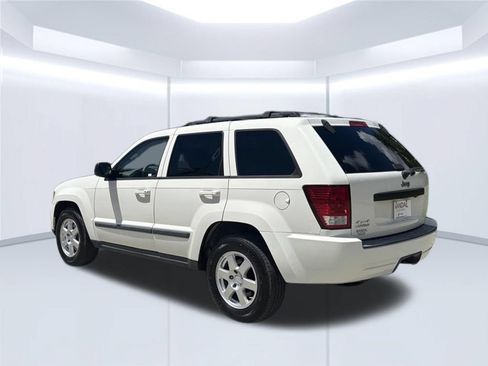 Used 2009 Jeep Grand Cherokee Laredo AWD/4WD image 7