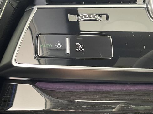 New 2025 Audi Q8 Premium Plus image 27