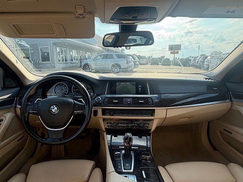 Used 2014 BMW 550i xDrive Sedan AWD/4WD image 13