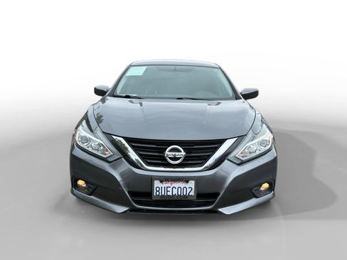 Used 2018 Nissan Altima 2.5 SV FWD image 8